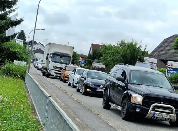 Beseitigung des beschrankten Bahnübergangs Oberhofstraße durch Bau einer Unterführung; Sensibilität in der 5-jährigen Bauzeit